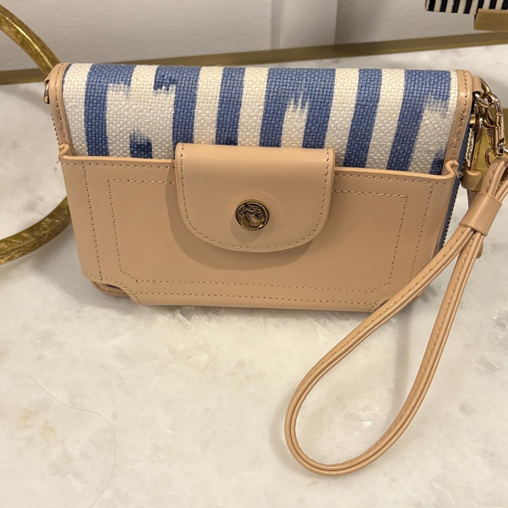 Spartina 449 Beige and Blue Wristlet